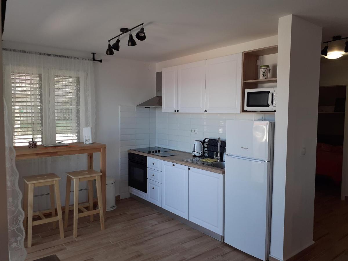 Apartman Jasa Apartamento Primošten Exterior foto