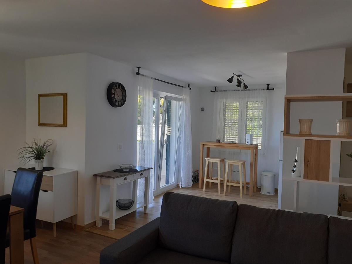 Apartman Jasa Apartamento Primošten Exterior foto